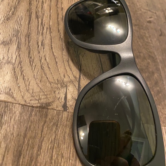 Ray Ban Tech liteforce wayfarer polarized sunglass - Picture 5 of 7